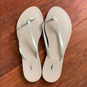 J. Crew Gold leather flip flop sandal. Size 9